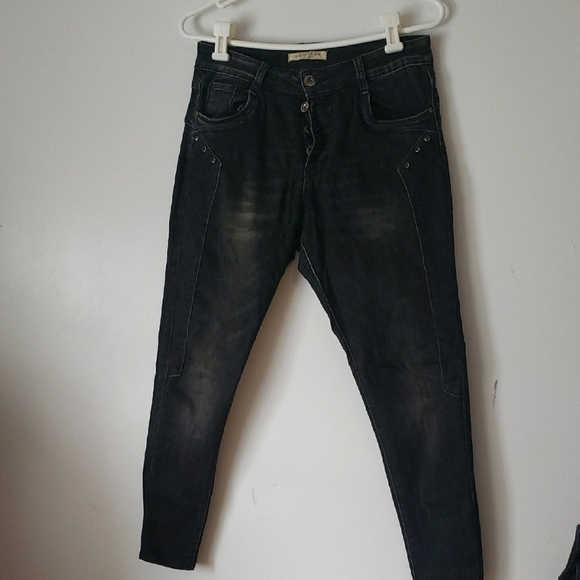 Women's Black Jeans - Picture 1 of 6